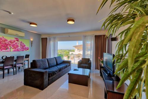 Colina Verde Golf & Sports Resort