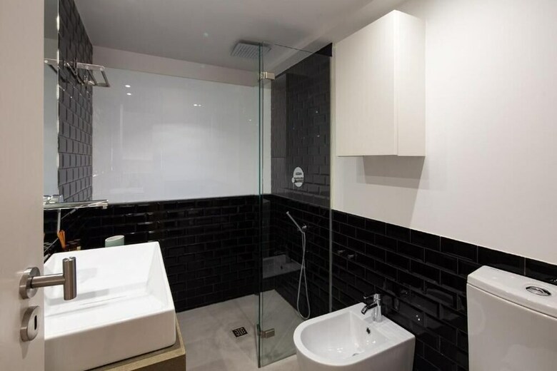 Hostal La Maison Pinheiro Guest House