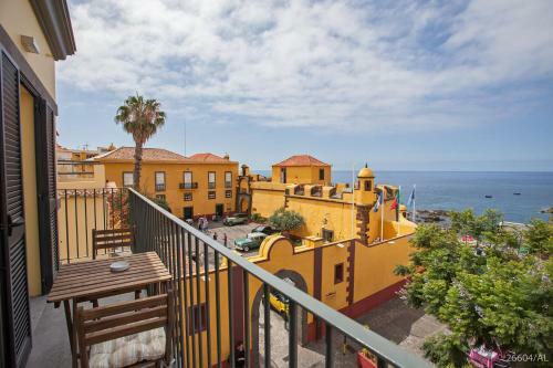 Zona Velha Apartments By An Island Apart