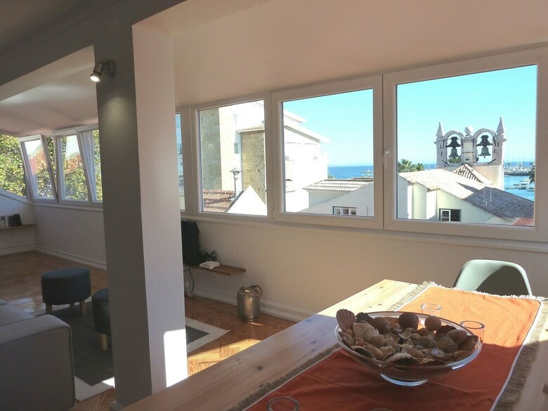 Cascais Downtown Apartment With Sea View