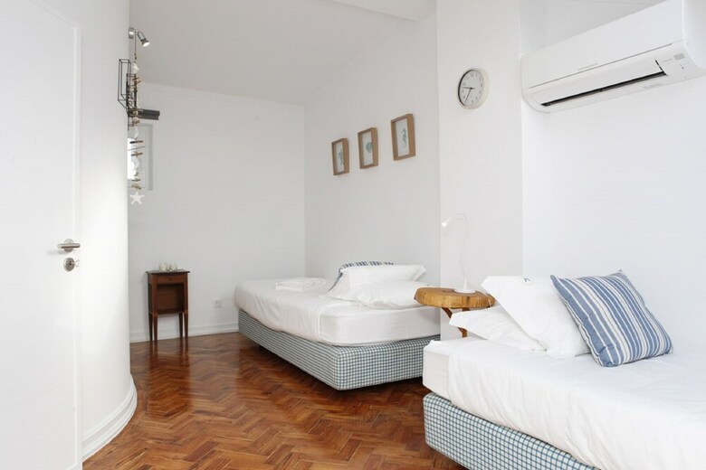 Cascais Downtown Apartment With Sea View