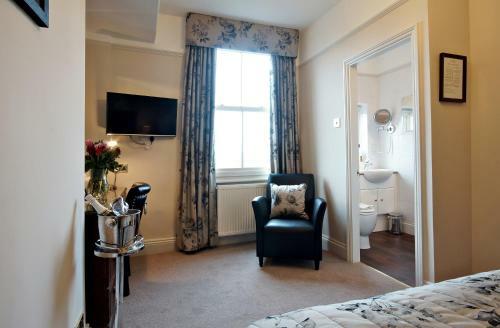 Hostal Bronte Guest House