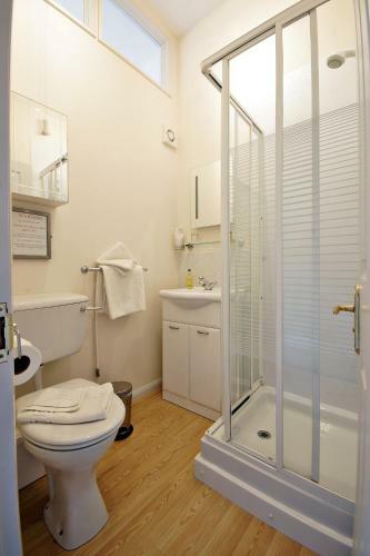 Hostal Bronte Guest House