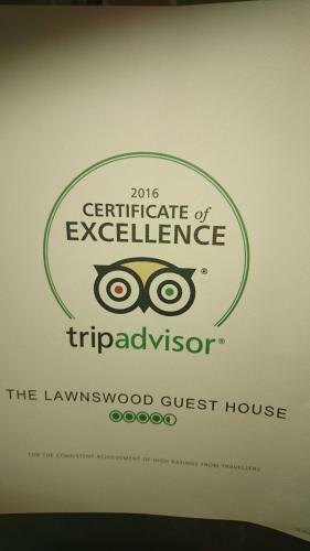 Hostal Lawnswood Guest House