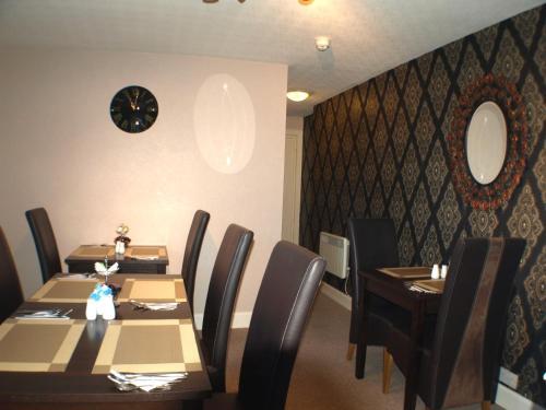 Hostal Vaila Guest House
