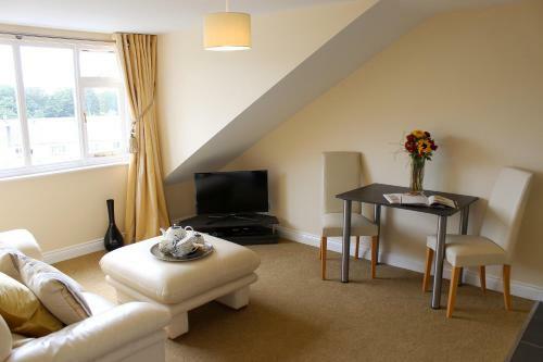 Silversprings City Centre Apartments