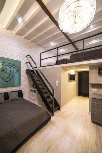 Moho L Hostel