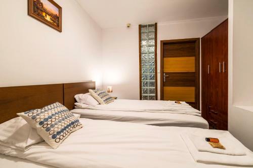 Galeria Italiana Apartments