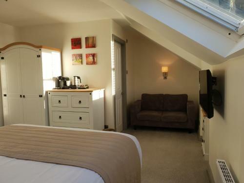 Bed & Breakfast Compston House B & B