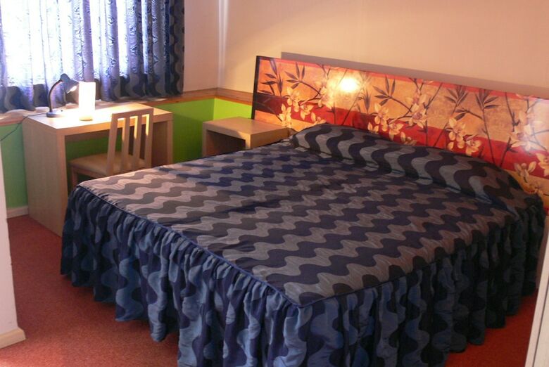 Seven Hotel