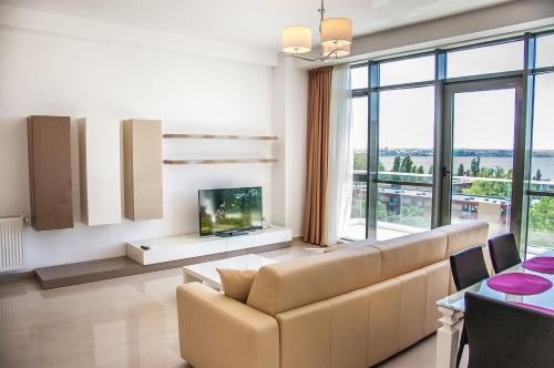 Riviera Residence Apartments