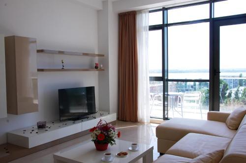 Riviera Residence Apartments