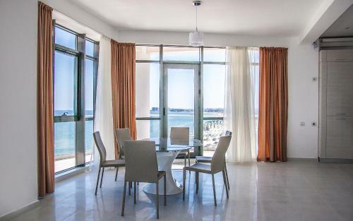 Riviera Residence Apartments