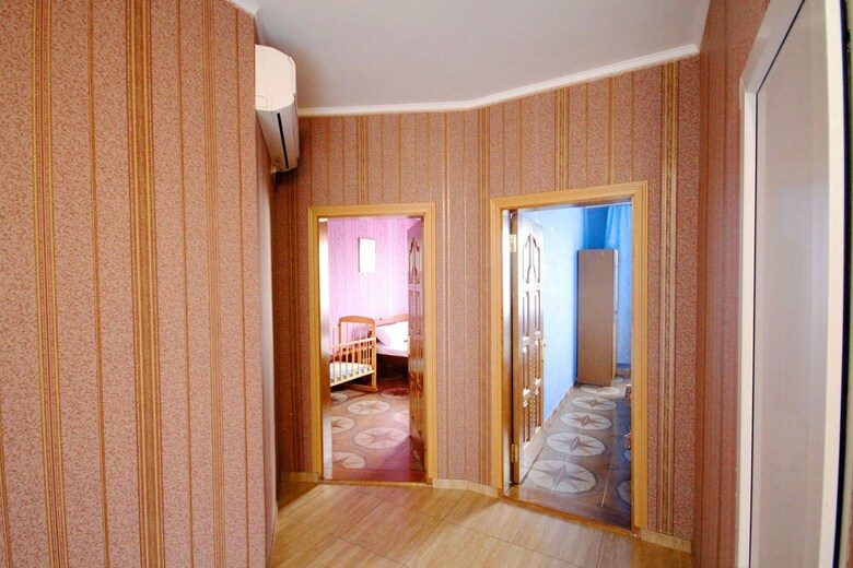 Hostal Saratov Guest House