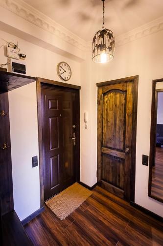 Apartment On Sibirskaya St. 33