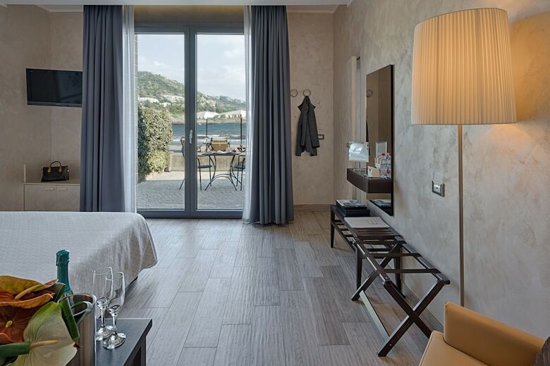 Hotel Riviera Dei Fiori