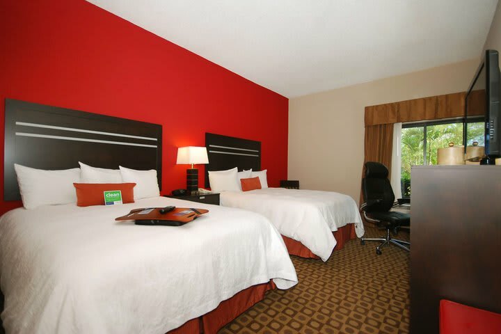 Hotel Hampton Inn Fort Myers Airport