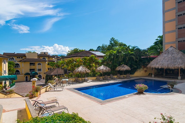 Apartotel & Suites Villas Del Rio
