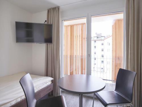 Chesa Surpunt Self-check-in Apartment