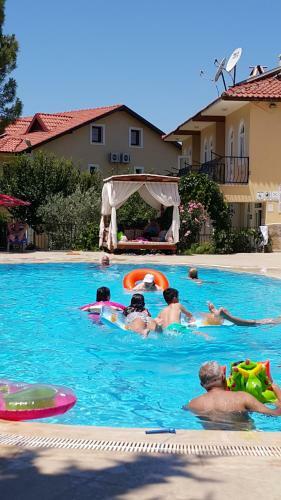 Gokcen Hotel & Apartments