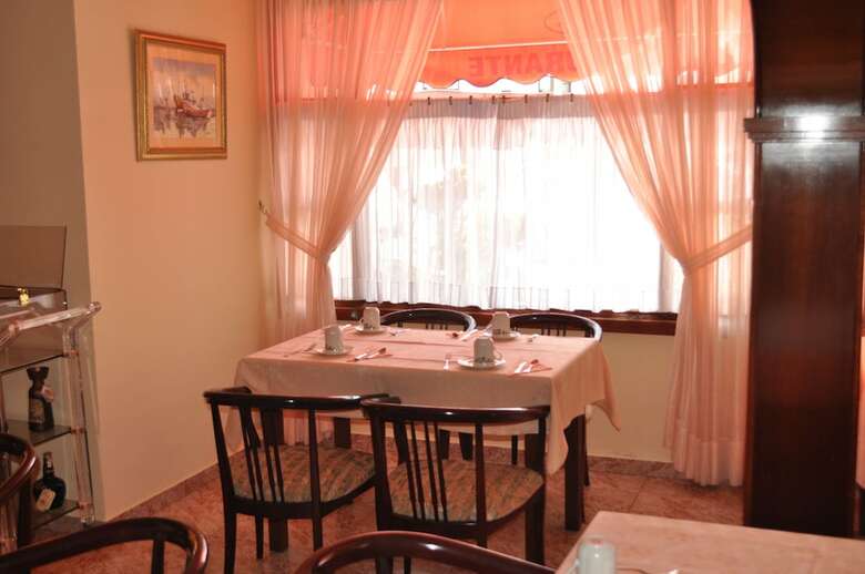 Hotel Pelayo Isla