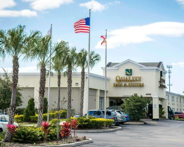Hotel Quality Inn & Suites