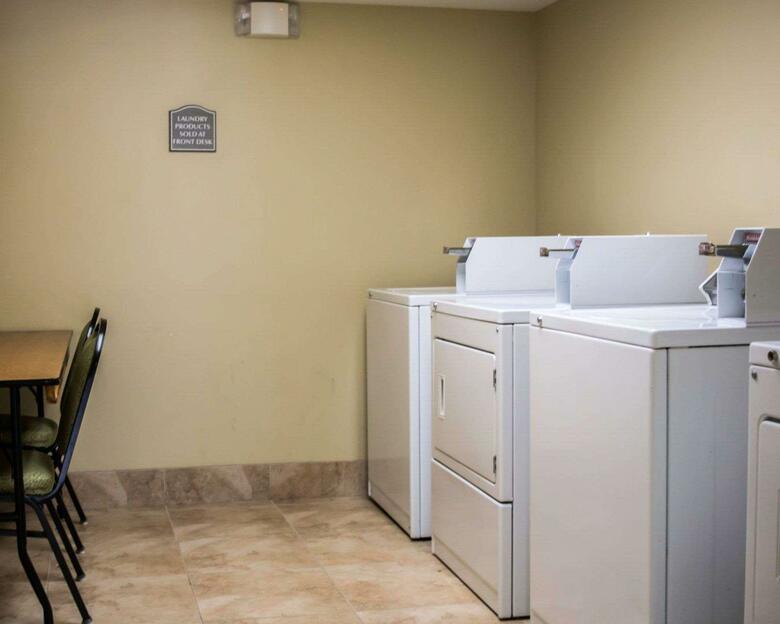 Hotel Quality Inn & Suites