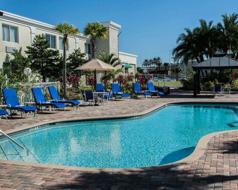 Hotel Quality Inn & Suites
