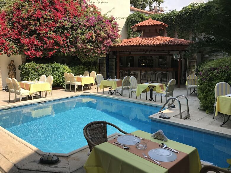 Hotel Karyatit Kaleici