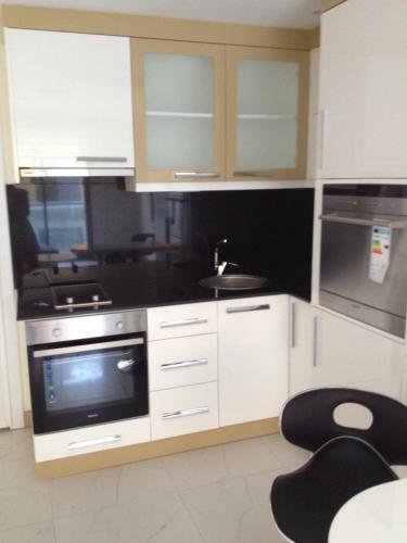 Granada City Elena Apartment
