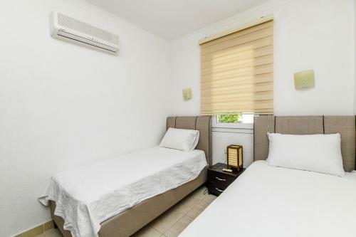 Grand Sea View Aparts