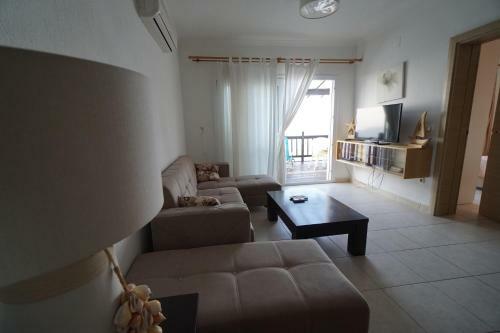 Grand Sea View Aparts