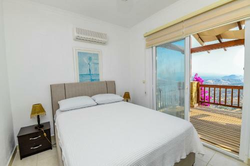 Grand Sea View Aparts