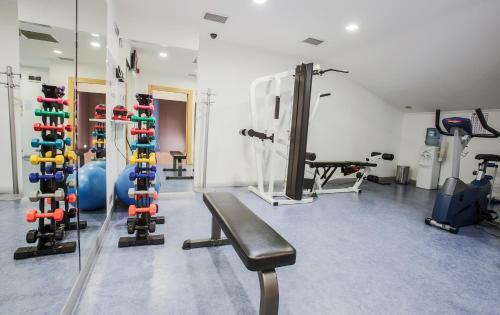 Housez Suites & Apartments Special Class
