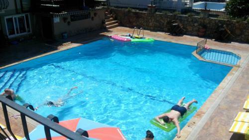 Poppy Apart Hotel