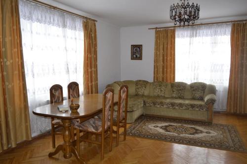Hostal Sadyba Hatynka
