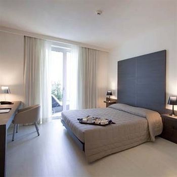 Yoda Hotel Horizon