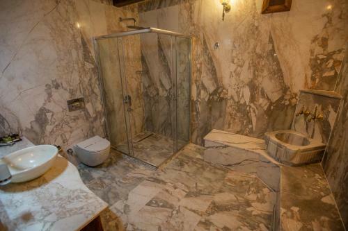 Posada Divan Cave House