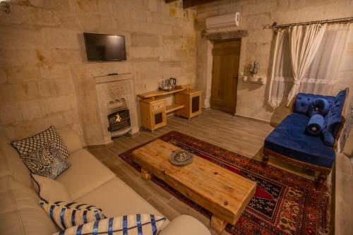 Posada Divan Cave House