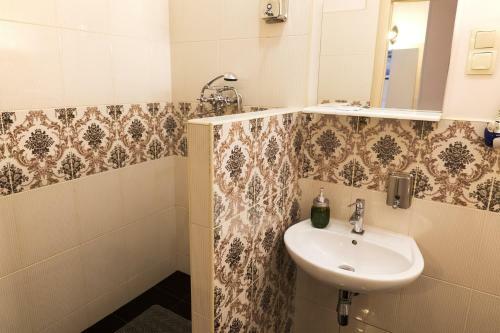 Staybridge Mini-hotel In Most City