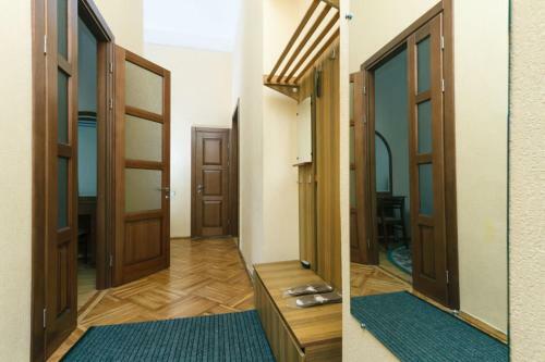 Lux Apartment Mykhailivska 19