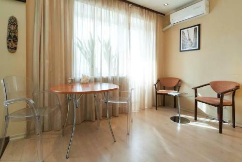 Home Hotel Apartments On Kontraktova Ploshcha