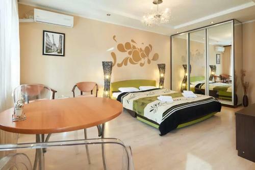Home Hotel Apartments On Kontraktova Ploshcha