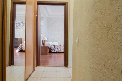 Home Hotel Apartments On Khreshchatyk Area