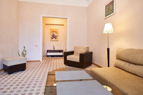 Home Hotel Apartments On Khreshchatyk Area