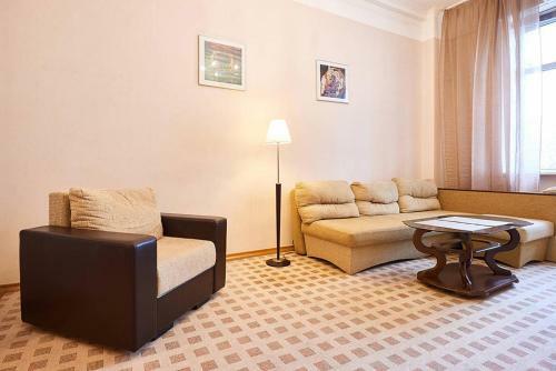 Home Hotel Apartments On Khreshchatyk Area