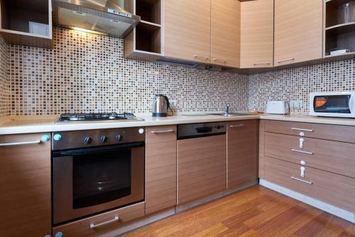 Home Hotel Apartments On Khreshchatyk Area