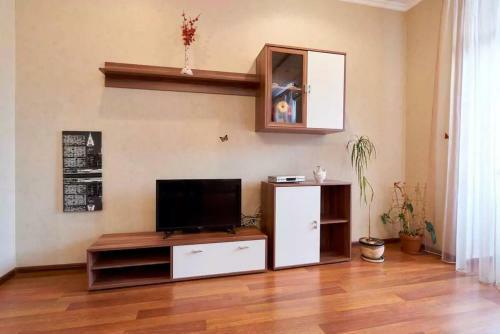 Home Hotel Apartments On Khreshchatyk Area