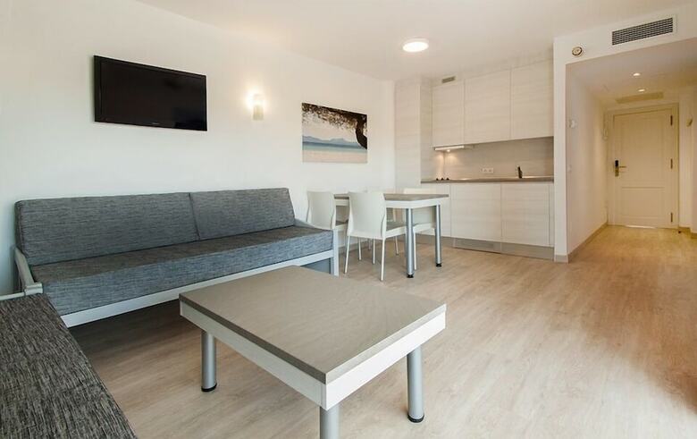Apartamentos Sol Y Vera