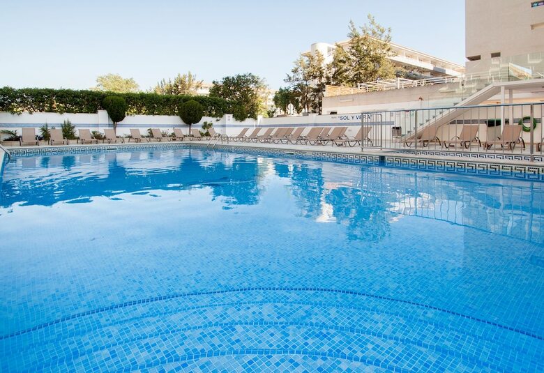 Apartamentos Sol Y Vera